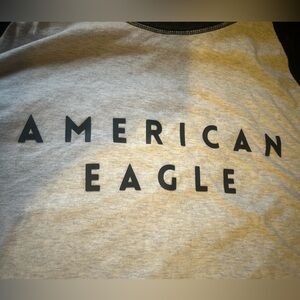 American Eagle Outfitters Gray Long Sleeve Tee